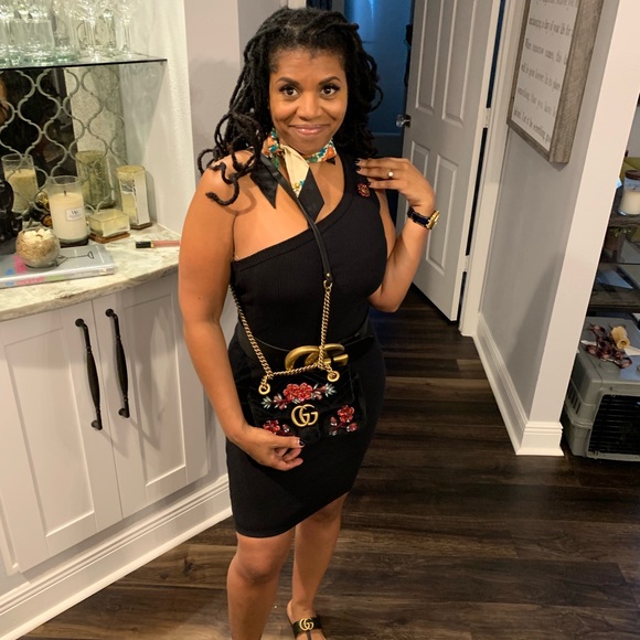 Meet your Posher, Lori - Picture 3 of 4